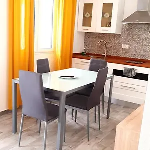  Appartement Domo In Terranoa, Old Town Italie